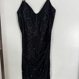 Elegant Black Sequin Prom Dress
